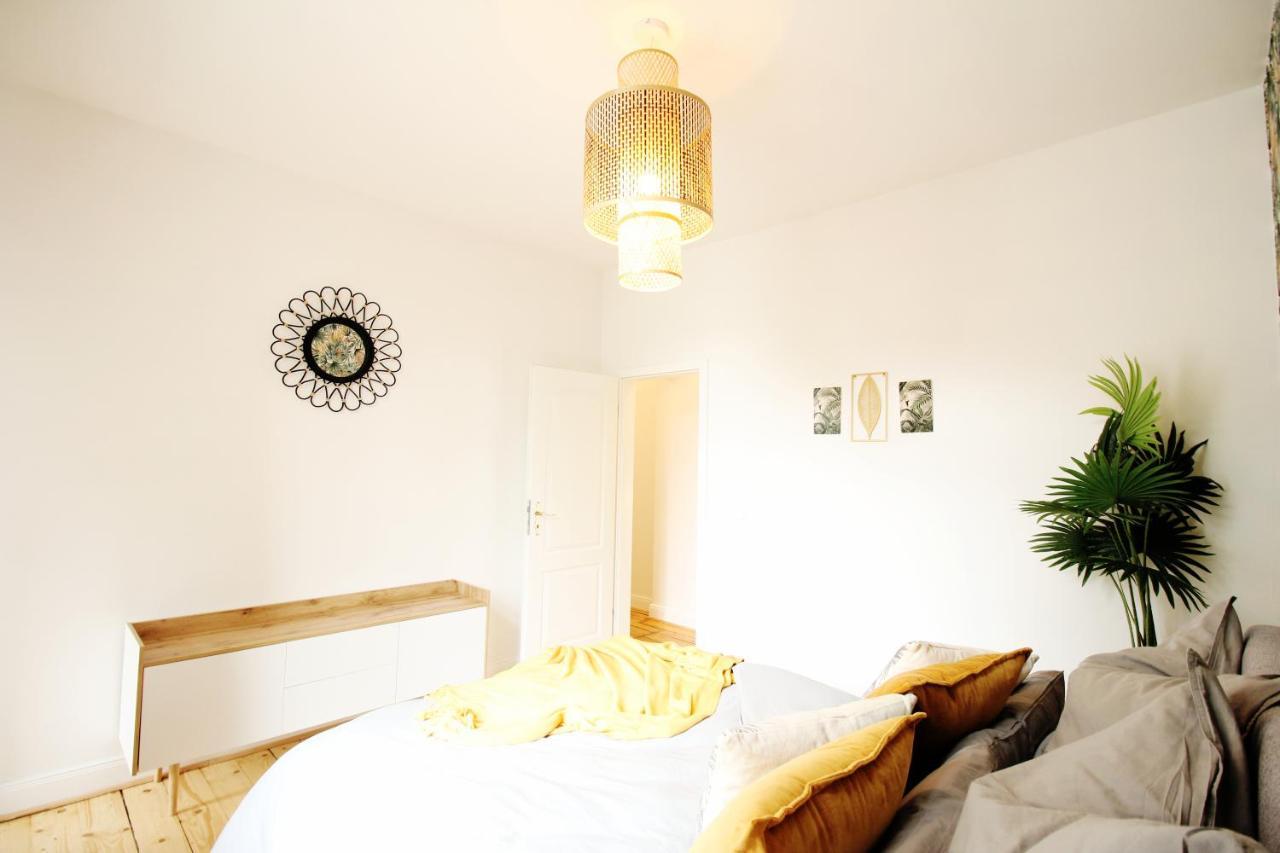 Secret Hideaways Tropical Feeling Mit 2 Schlafzimmer Nahe City L Messe L Flughafen L Hbf Duisbourg Extérieur photo
